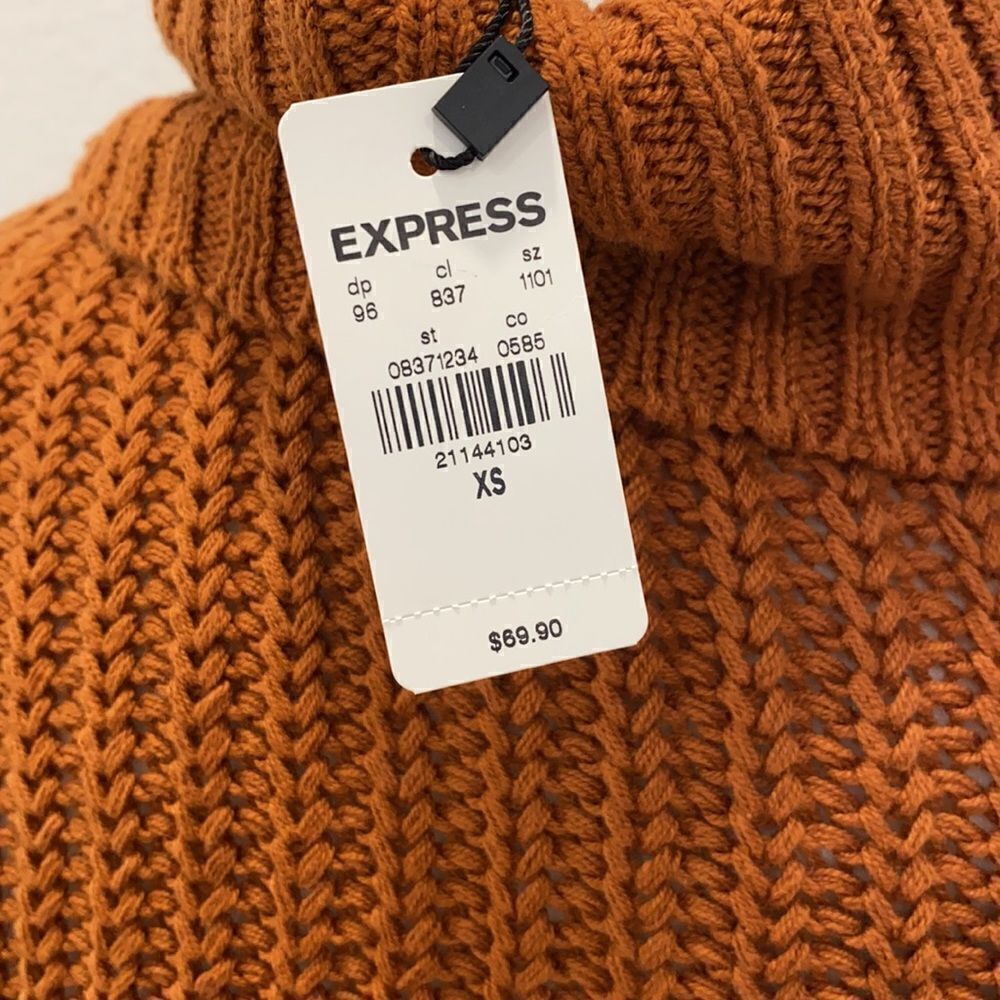 Express Top.  - Picture 5 of 6